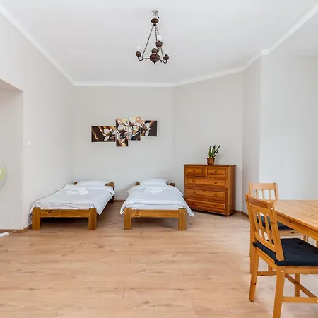 아파트 Lenartowicza Standard 크라쿠프